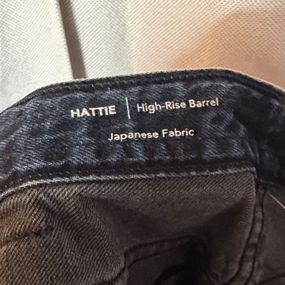 AG Jeans Hattie High-Rise Barrel Jeans Size 29 Japanese Fabric Dark Wash - Picture 7 of 8